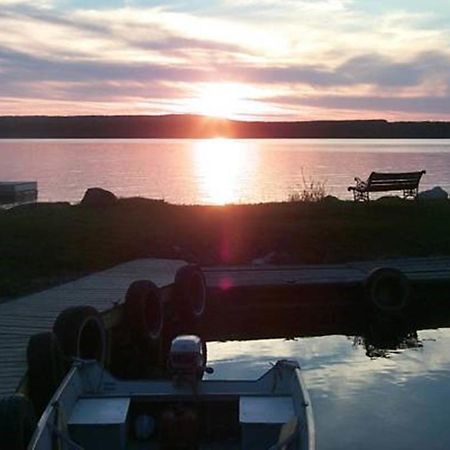 Wee Point Resort Manitowaning 외부 사진