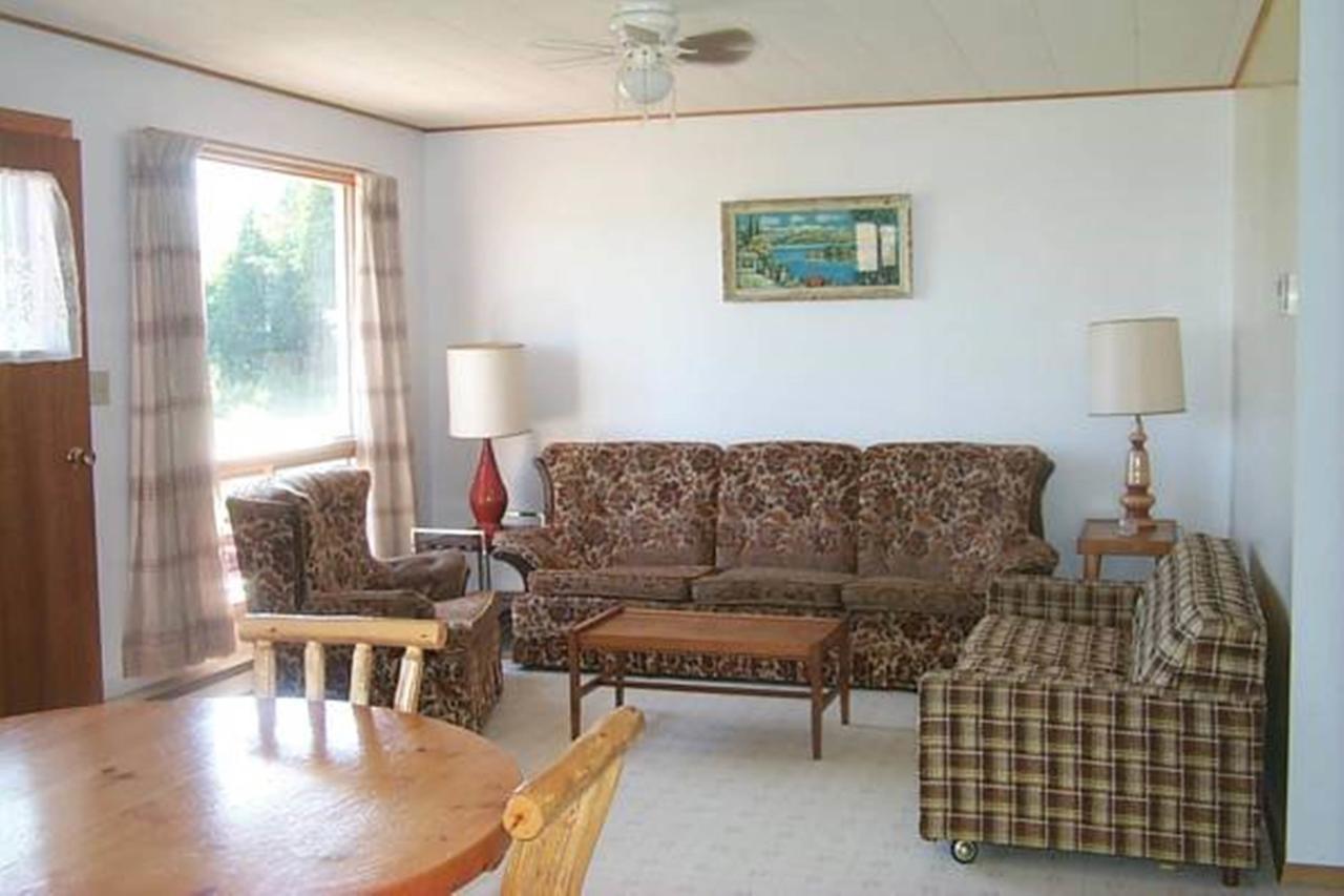 Wee Point Resort Manitowaning 객실 사진