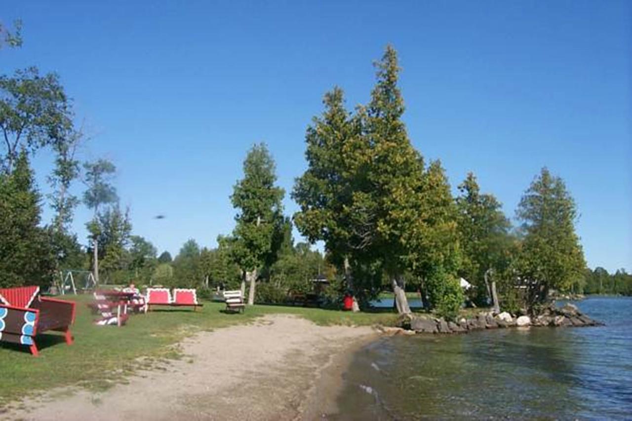 Wee Point Resort Manitowaning 외부 사진