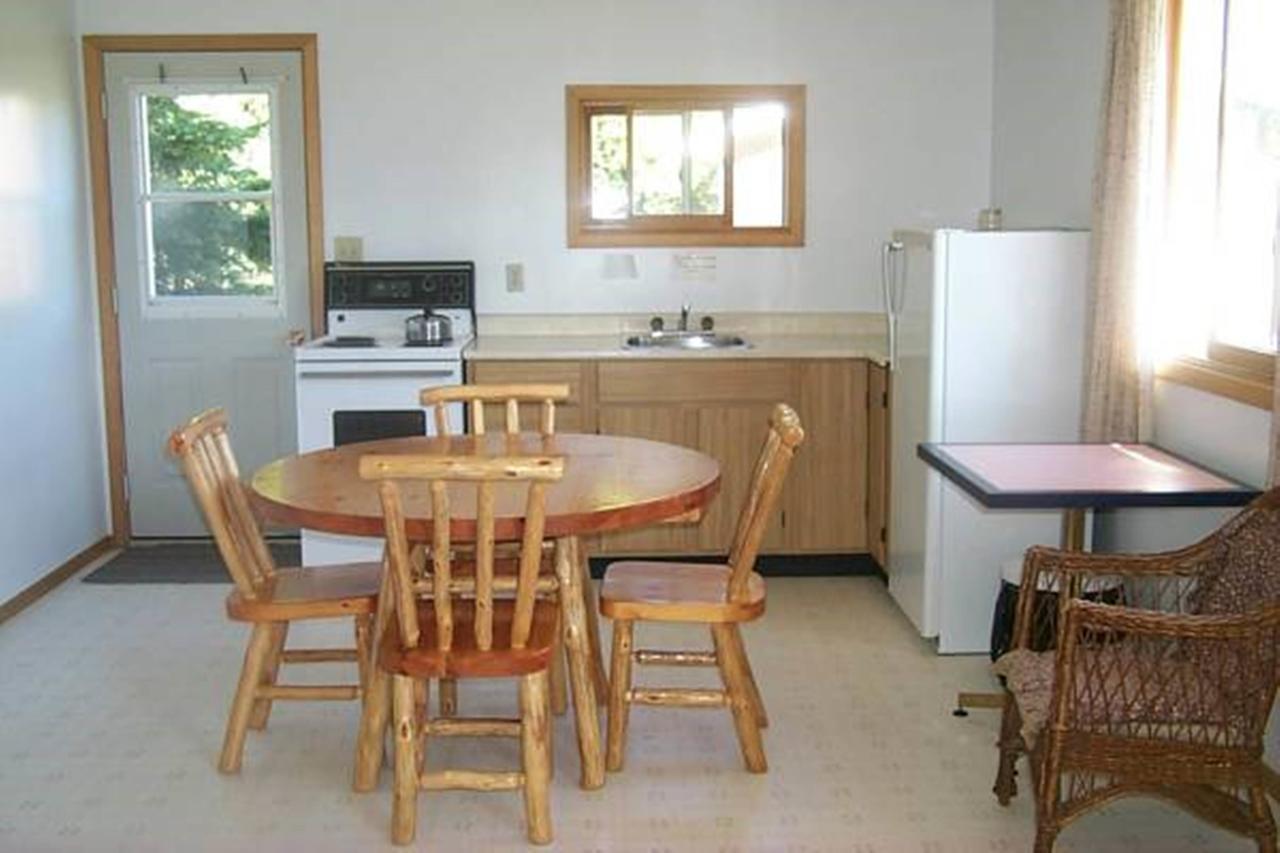 Wee Point Resort Manitowaning 객실 사진